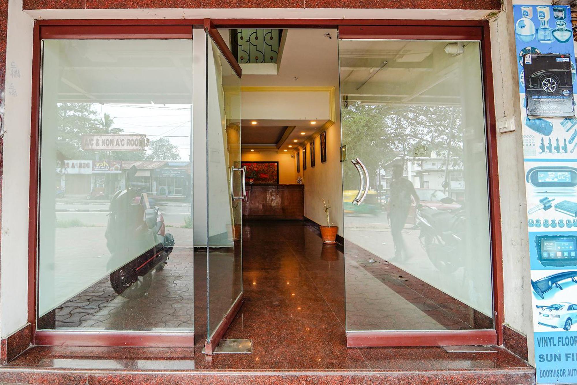 Fabexpress Majestic Inn Thiruvananthapuram Exterior foto